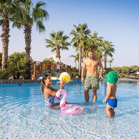 Hotel Tui Magic Life Cala Pada 4*