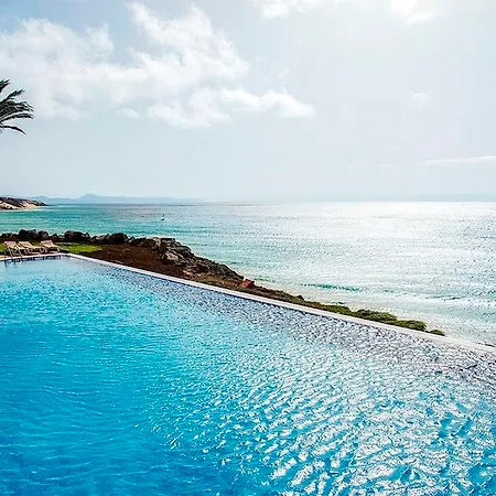Tui Magic Life Cala Pada סנטה אאולריה דס ריו