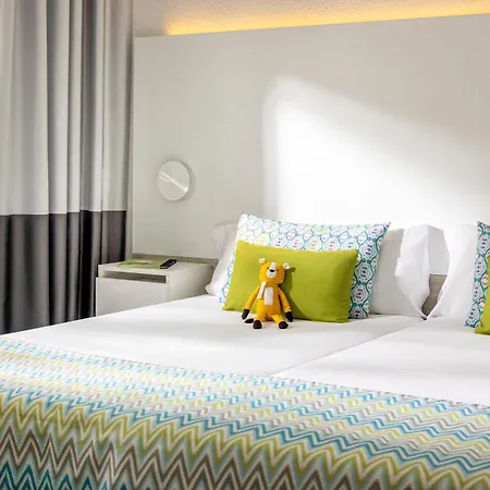Tui Magic Life Cala Pada 4* סנטה אאולריה דס ריו