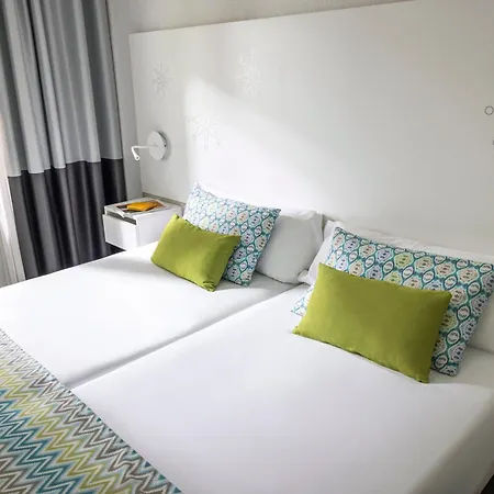 מלון Tui Magic Life Cala Pada