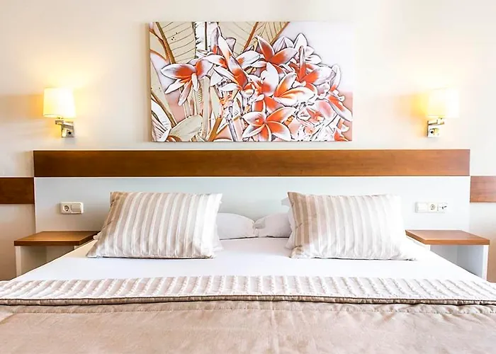 Tui Magic Life Cala Pada 산타 에우랄리아 데 리오