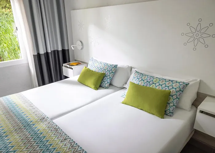 Hotel Tui Magic Life Cala Pada