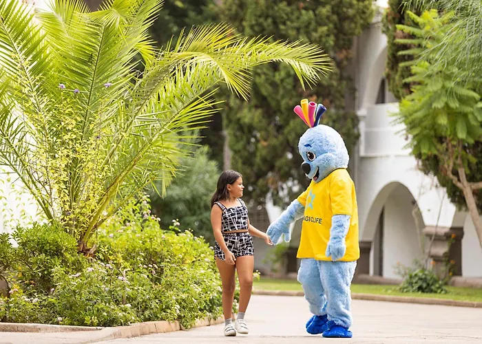 Tui Magic Life Cala Pada 4* 산타 에우랄리아 데 리오