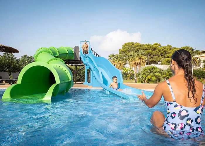 Tui Magic Life Cala Pada 4* 산타 에우랄리아 데 리오