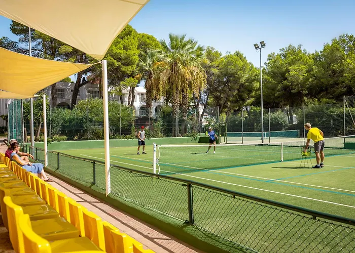 Tui Magic Life Cala Pada 4*