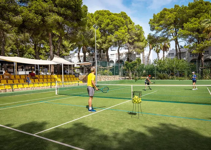 Tui Magic Life Cala Pada 4*