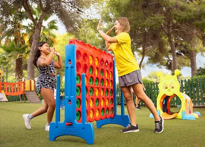 Tui Magic Life Cala Pada 4*